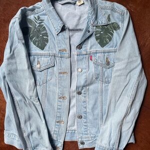 Levi’s boyfriend trucker jeans jacket